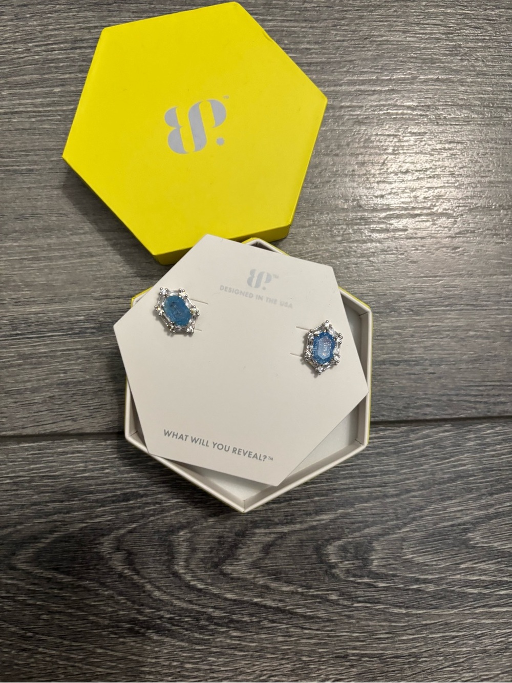 Bomb Party Earrings vows and wows